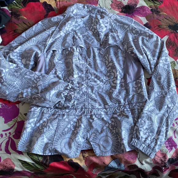 Lululemon Run: Travel To Track Jacket - Picture 11 of 11